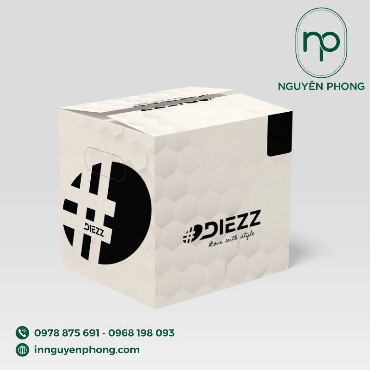 Mẫu hộp carton đựng mũ bảo hiểm đơn giản 